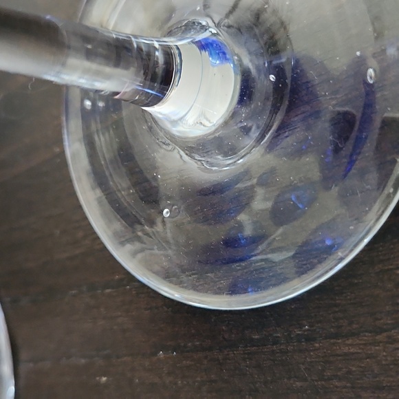 Cobalt Blue Color glasses Balloon Style 9” Tall Wine glasses set of seven - Picture 8 of 9